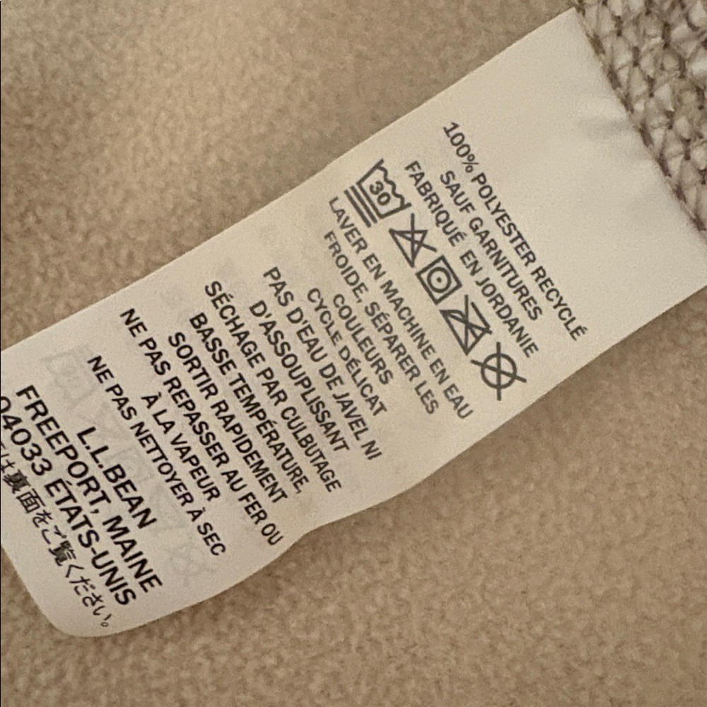 NWT L.L. Bean Women's  Mountain Classic Fleece Jacket - Picture 9 of 9